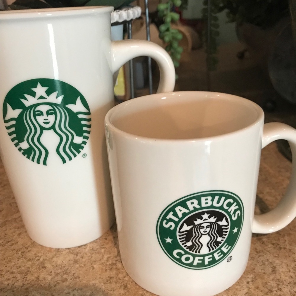 Starbucks coffee cups pair